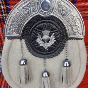 Thistle Badge White Calfskin Sporran - Traditional Sporran