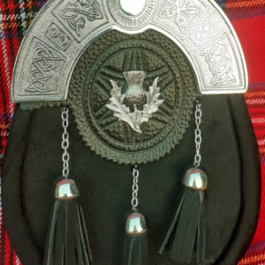 Thistle Badge Black Calfskin Sporran - Traditional Sporran